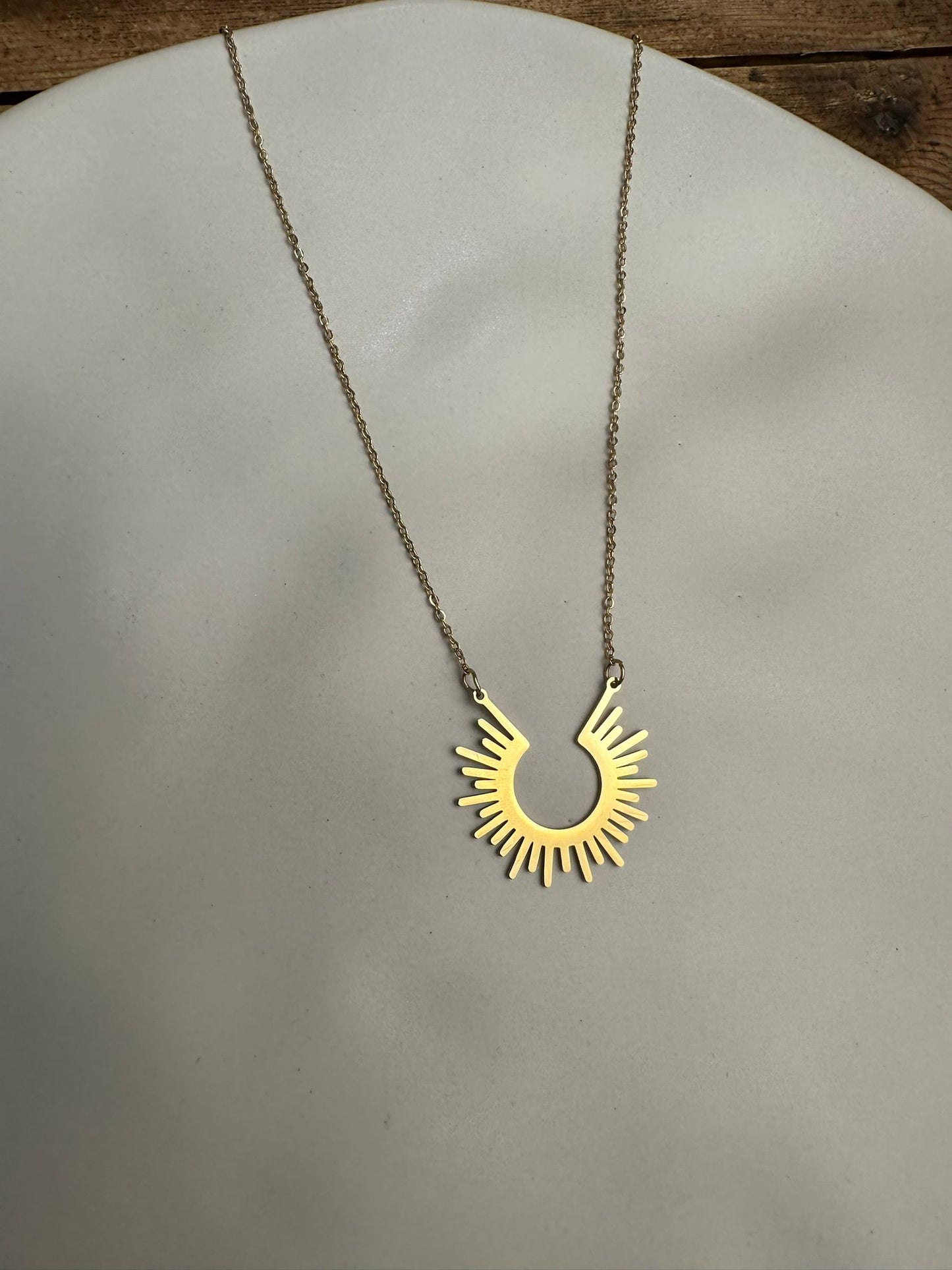 Collar Half Sun