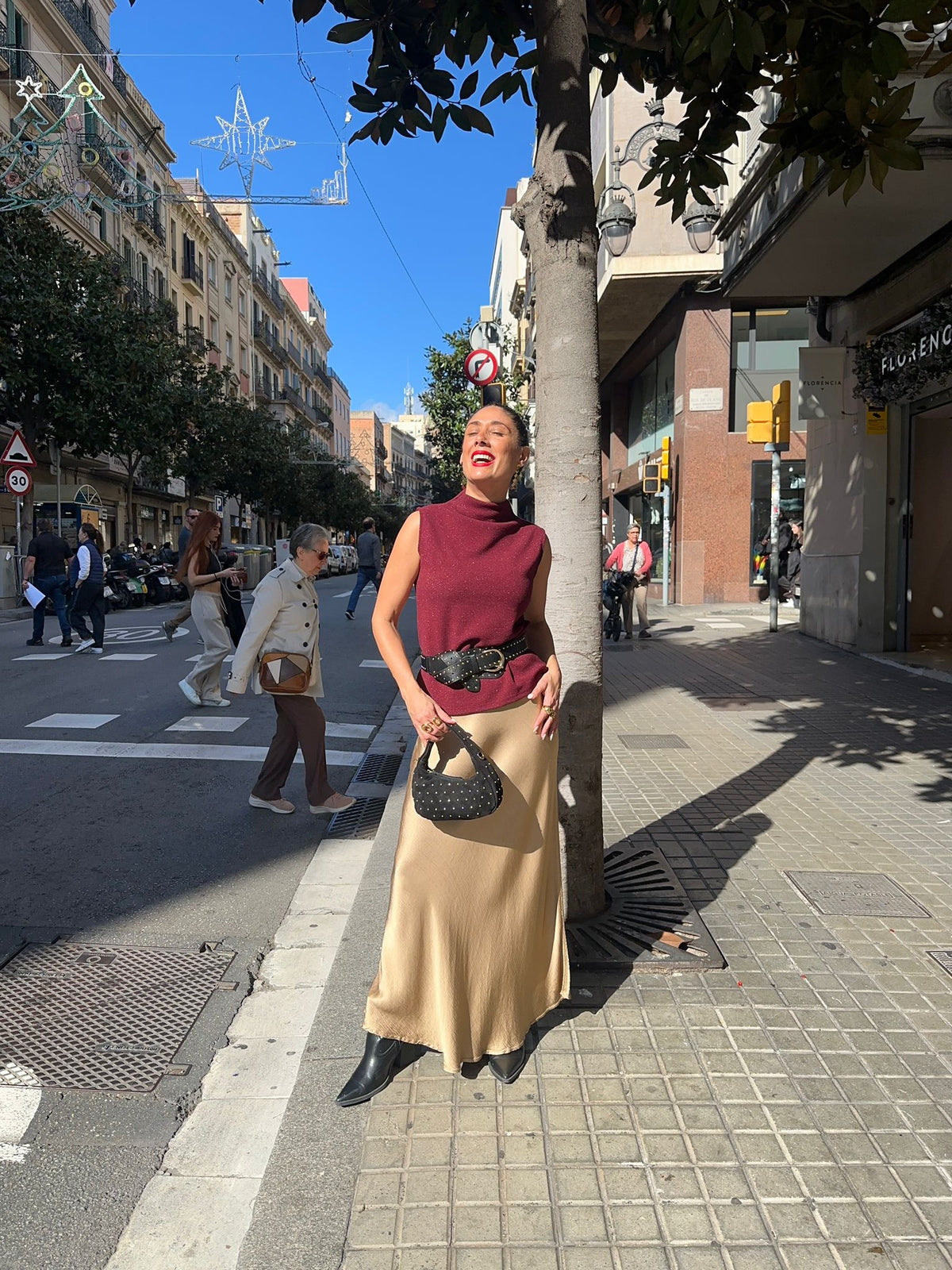 Falda Montfort