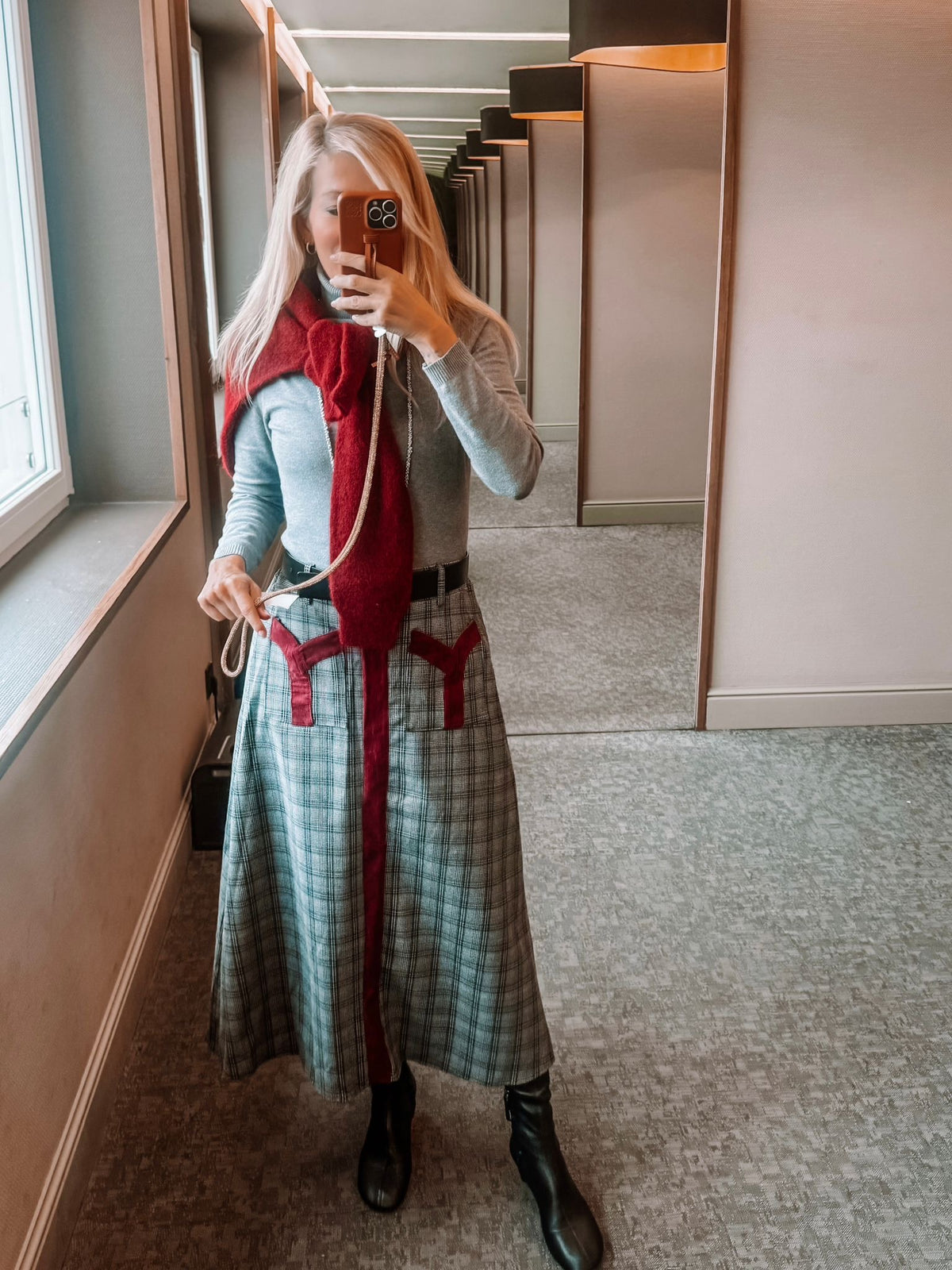 Falda Minato